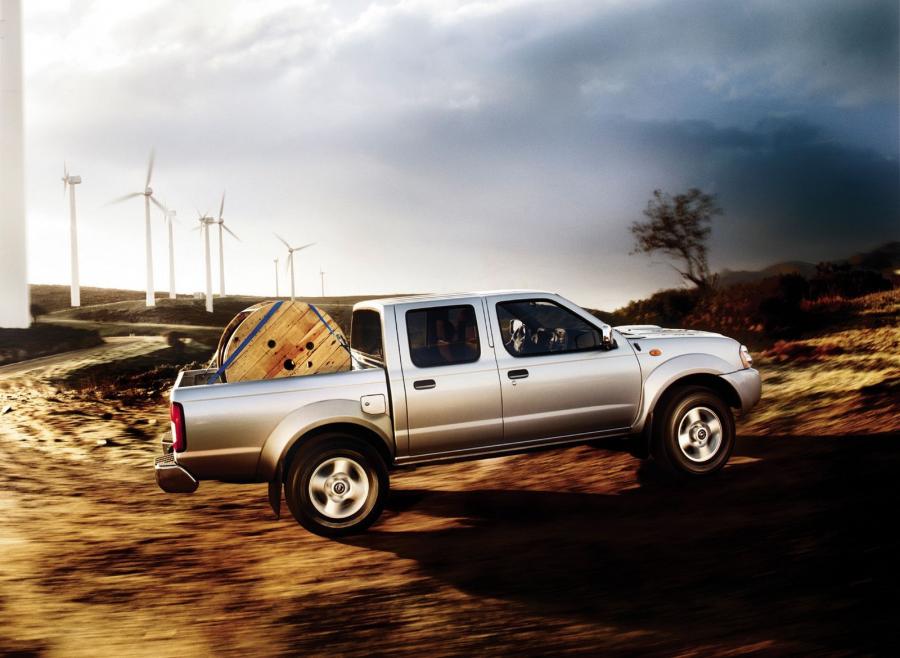  Nissan NP300 Double Cab 2008 года  (фото 2 из 3)